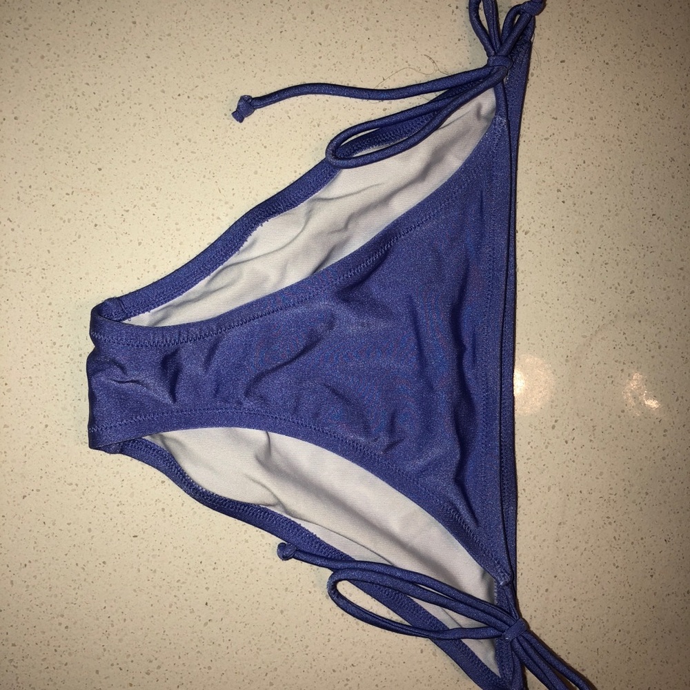 Victoria’s Secret bikini set